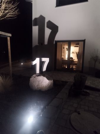 Kreative Lichtakzente rund ums Haus